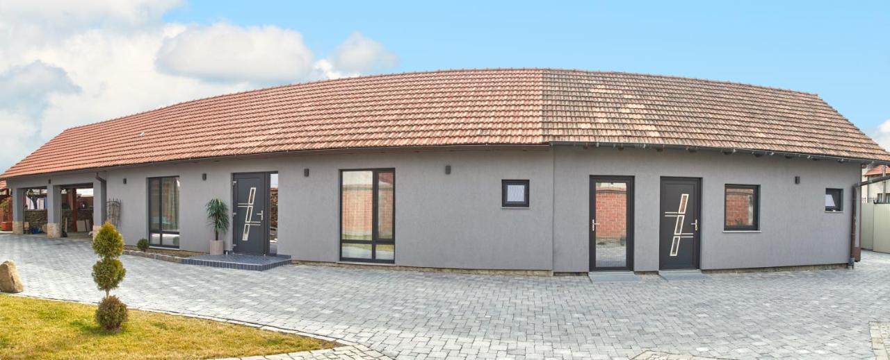Apartament City La Casa Piano House ,Cu Parcare Alba Iulia Ngoại thất bức ảnh